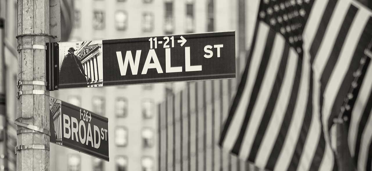 Start улица. Обои Wall Street Studio логотип PNG. Economist on Wall Street. Свитшот Уолл стрит.